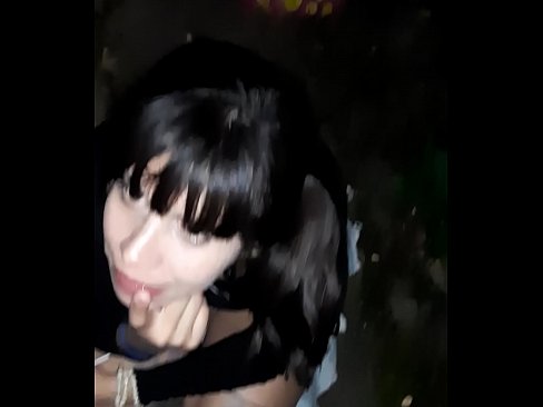 ❤️ Al carrer penis inflat a canvi de caramels Porno al porno ca.passionateembracespotlight.ru ☑