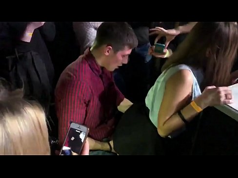 ❤️ Sexe real en una discoteca russa. Noia russa de 18 anys a l'anus i la vagina follada en una discoteca Porno al porno ca.passionateembracespotlight.ru ☑